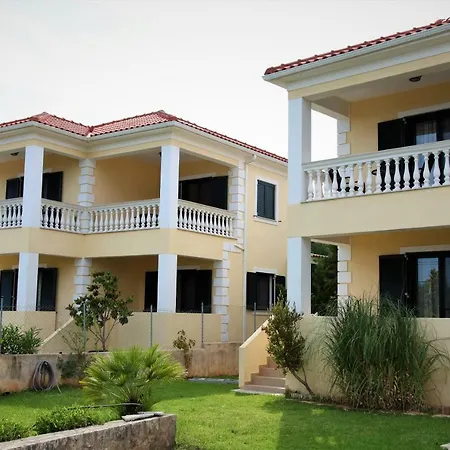 Holiday home Liza's Villas
